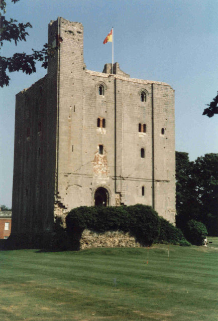 the_keep_at_castle_hedingham_-_geograph-org-uk_-_30510